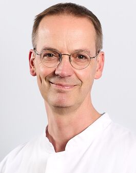 Dr. Carsten Triller